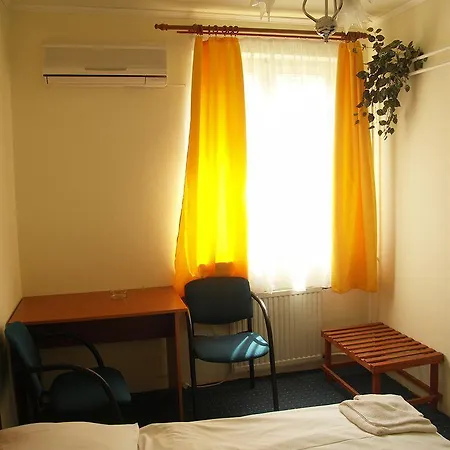 Carmen Bed and Breakfast 3*