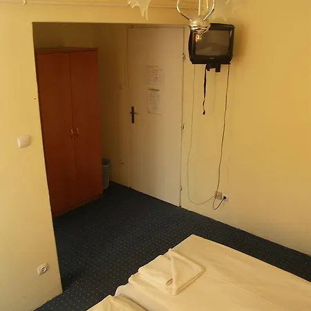 Carmen Nocleg ze śniadaniem